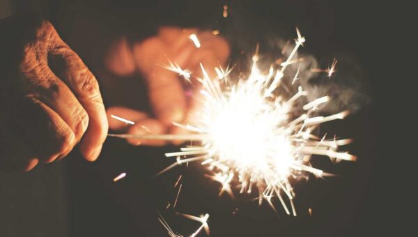 谷歌Gemma 4 横空出世：Apache 2.0开源协议会重塑大模型商业格局吗？